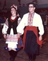 Dick and Patti Oakes, 1961, Ukrainian costume